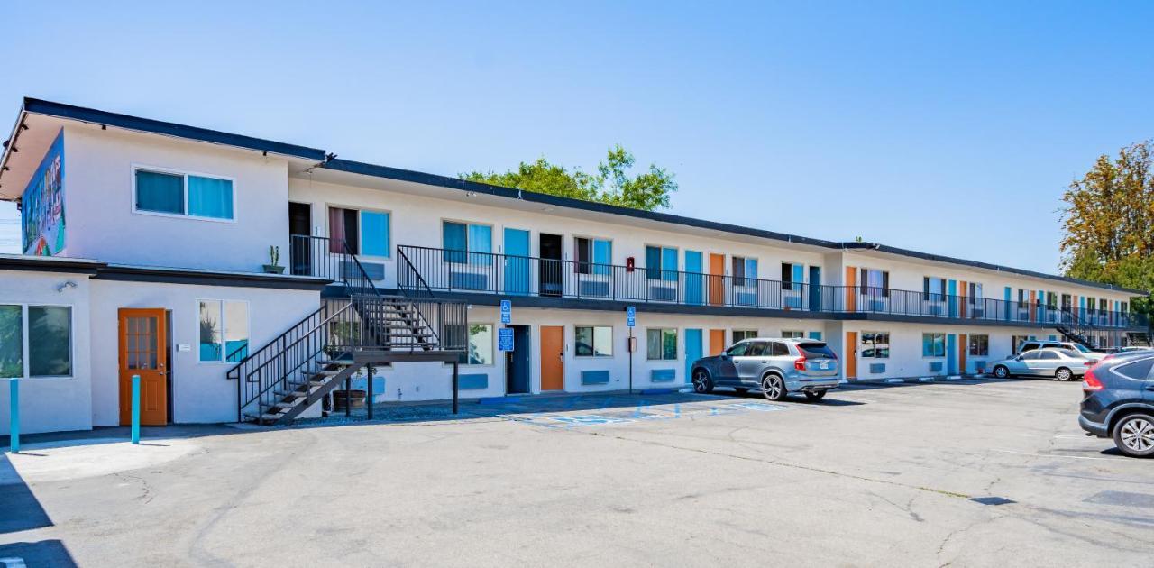 Lakewood Tradewinds Motel المظهر الخارجي الصورة